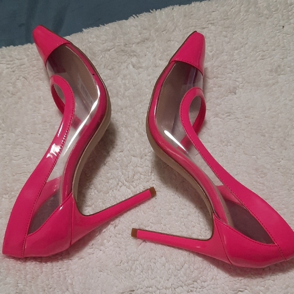 Gianni Bini Hot Pink Heels - Picture 5 of 14